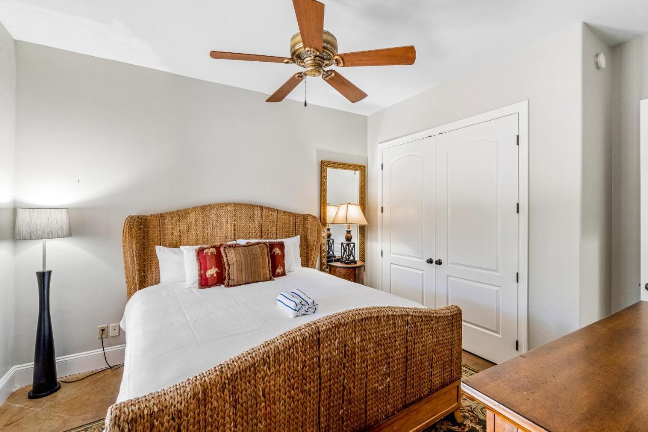 Villa By The Sea Destin Exterior photo