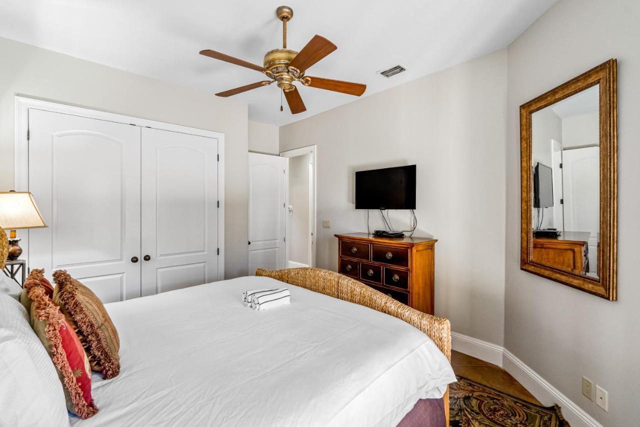 Villa By The Sea Destin Exterior photo